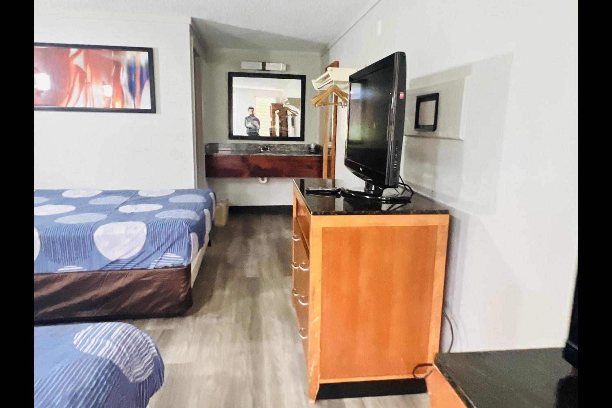 Cozy Garden Inn By Oyo Hwy 40 Richmond Luaran gambar