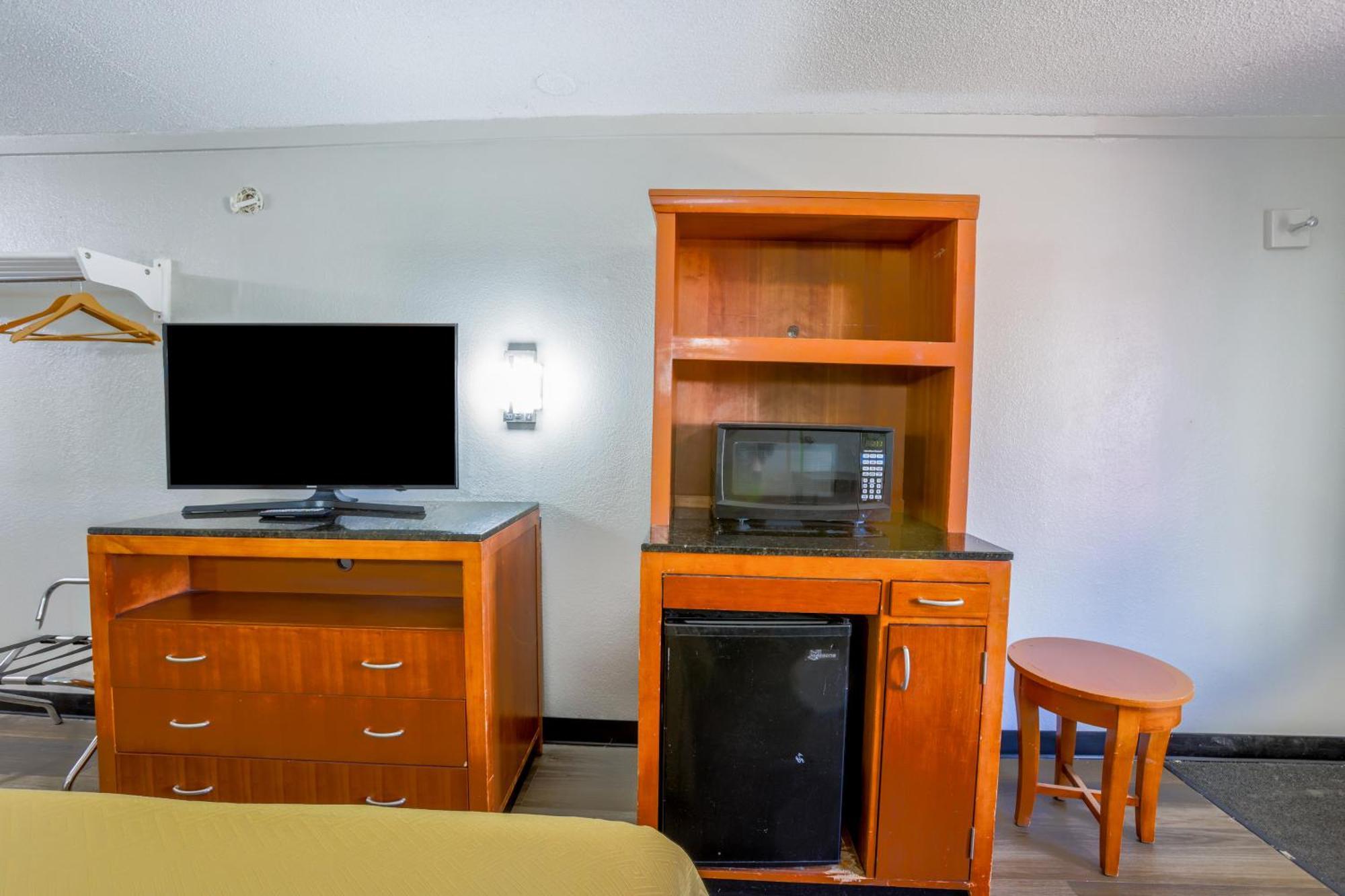 Cozy Garden Inn By Oyo Hwy 40 Richmond Luaran gambar